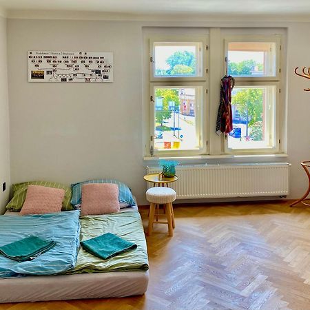 דירות Hradec Králové Knk Vibrant Central Spacious Hideaway מראה חיצוני תמונה